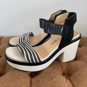 Naked Feet Basalt Striped Black White Platform Heels 7